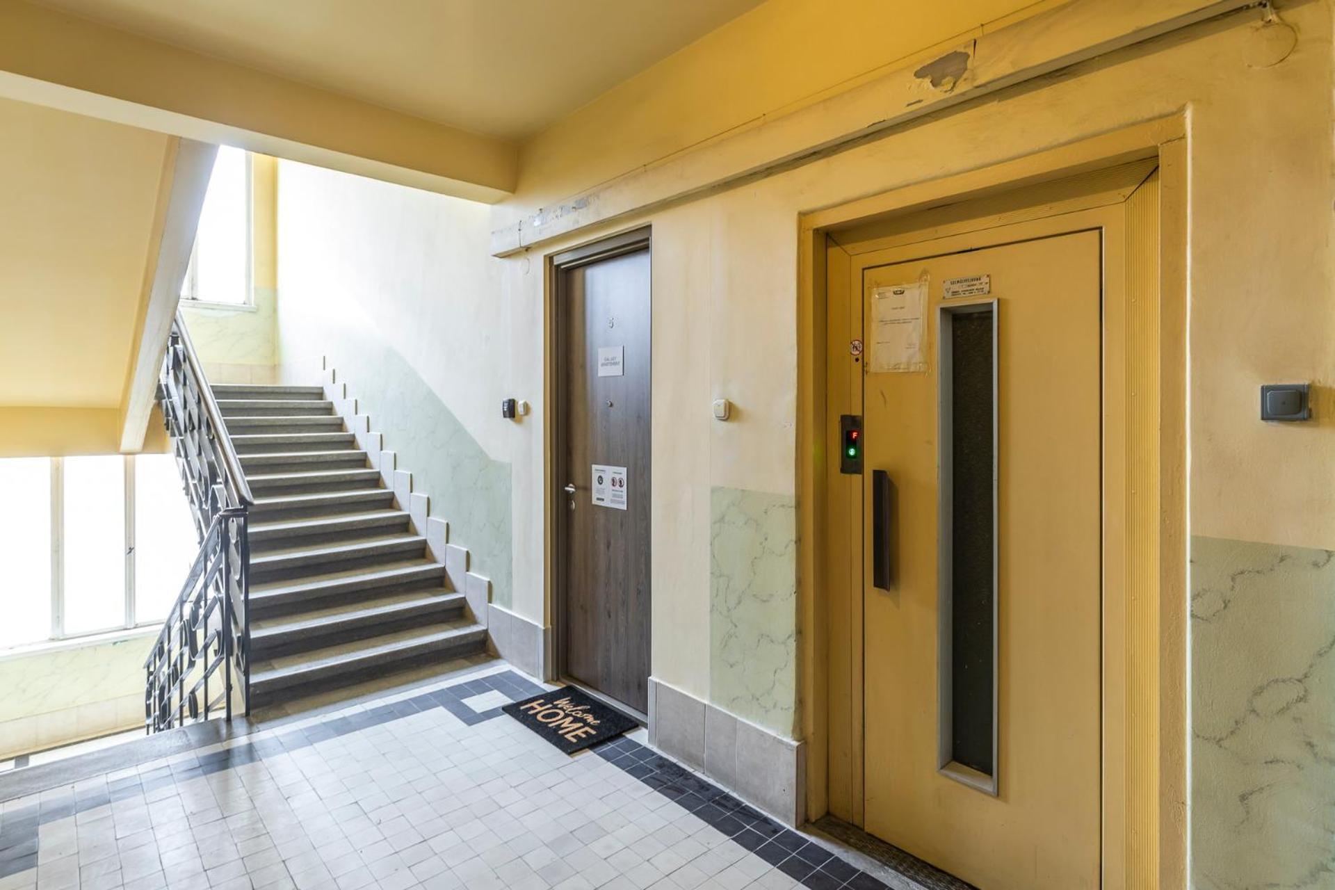 Galaxy Lift Parking Apartamento Budapest